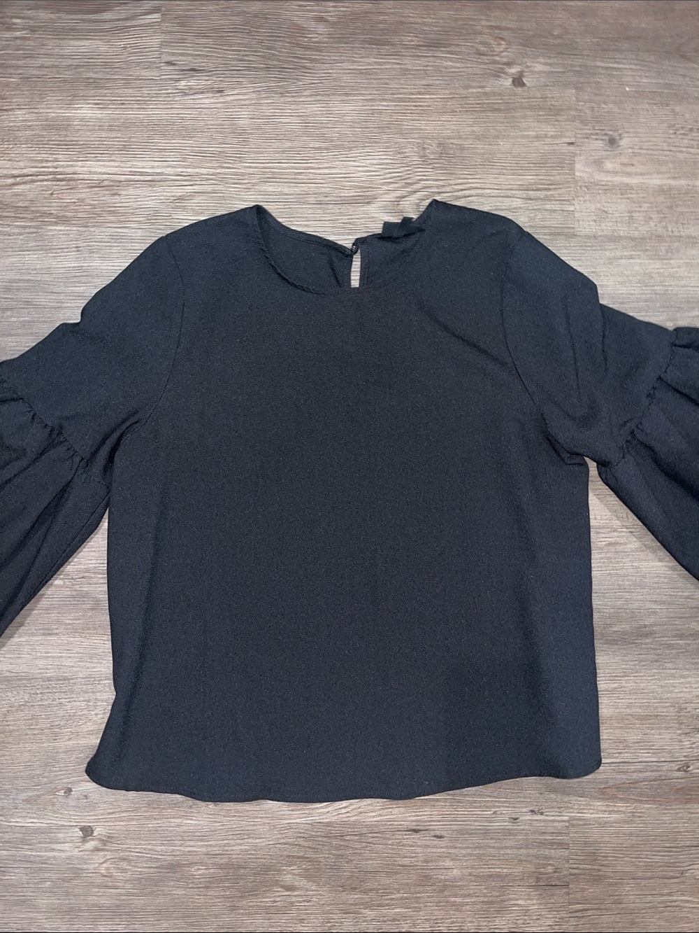WHO WHAT WEAR Black Ruffle Sleeve Blouse